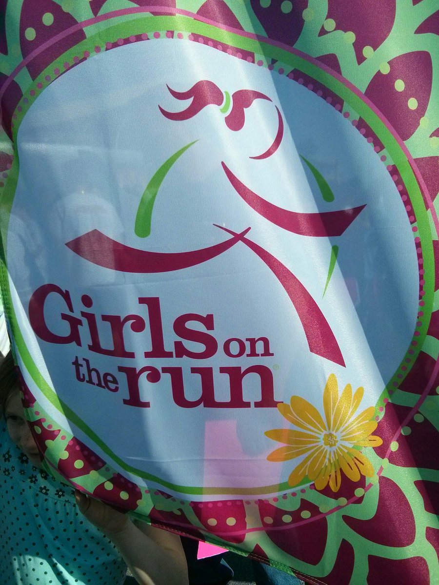 Mrs_Geib's tweet photo. @RaymoreTigers Girls on the Run! https://t.co/PPs2JSYIyH