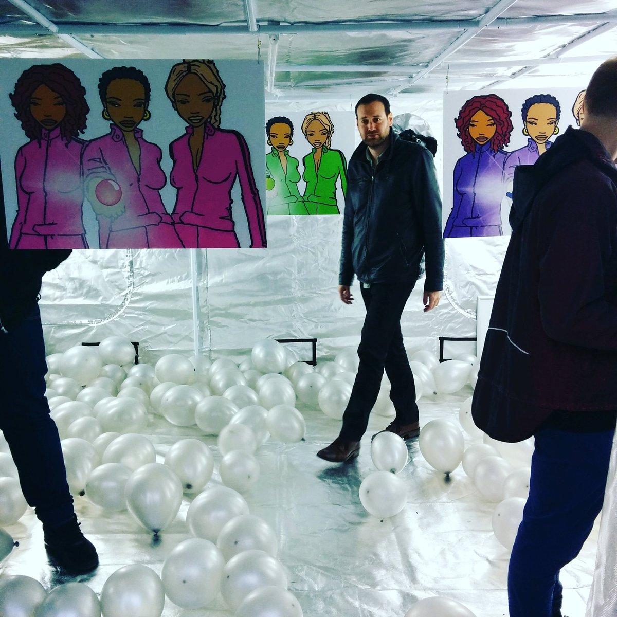 jamesemarks's tweet photo. Peckish, VR Pill, Visual Thrills & Immersive Nights #HackTheParty VR # @ThePeckhamList @thedojoapp @VRnerds https://t.co/itkCkiUvTk