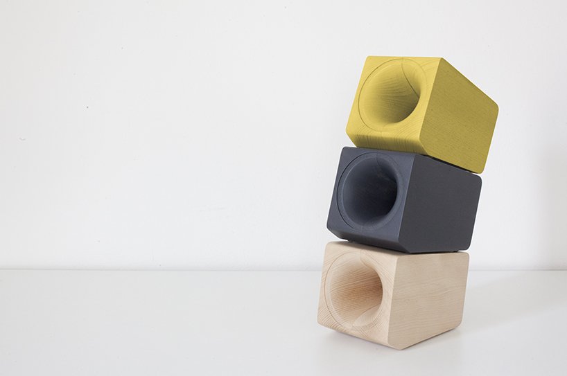 louis speaker by <a href="/paolocappello/">Paolo Cappello</a> for newblack mimics the sound of vintage vinyl records
designboom.com/technology/lou…