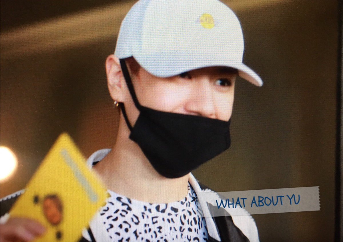 WhatAboutYu1117's tweet photo. 【preview】【160521 YYZ Airport Arrival】So glad to see u. #GOT7 #유겸 #yugyeom https://t.co/Y4NpH11MnT
