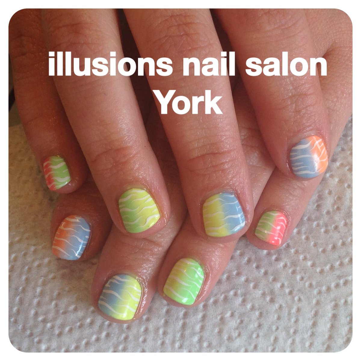 IllusionsYork's tweet photo. #CND #shellac #cndshellac #vinylux #nails #nailart #glitter #ombre #holidaynails #bling #animalprint #neon #nailpro💅 https://t.co/rRArDS4LKX