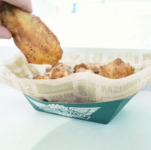 WingStop412's tweet photo. If you workout or NOT, once every week you need a #Wingstop412 #CheatDay https://t.co/GkWsttxF23