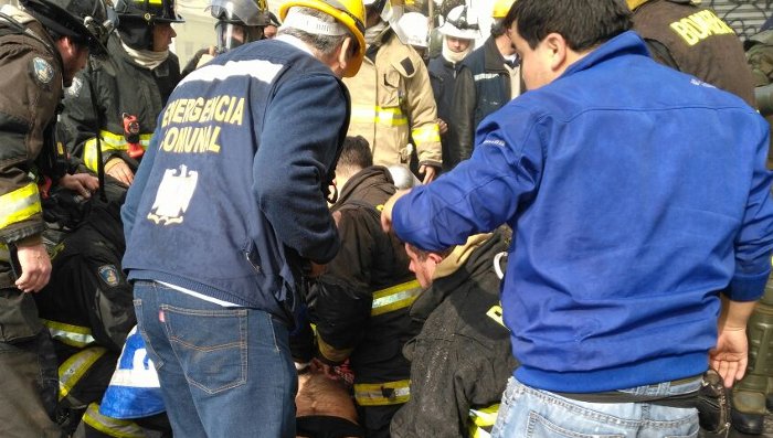 biobio's tweet image. 🔴 AHORA: Ministro Burgos confirma muerte de guardia municipal, Eduardo Lara rbb.cl/e6su