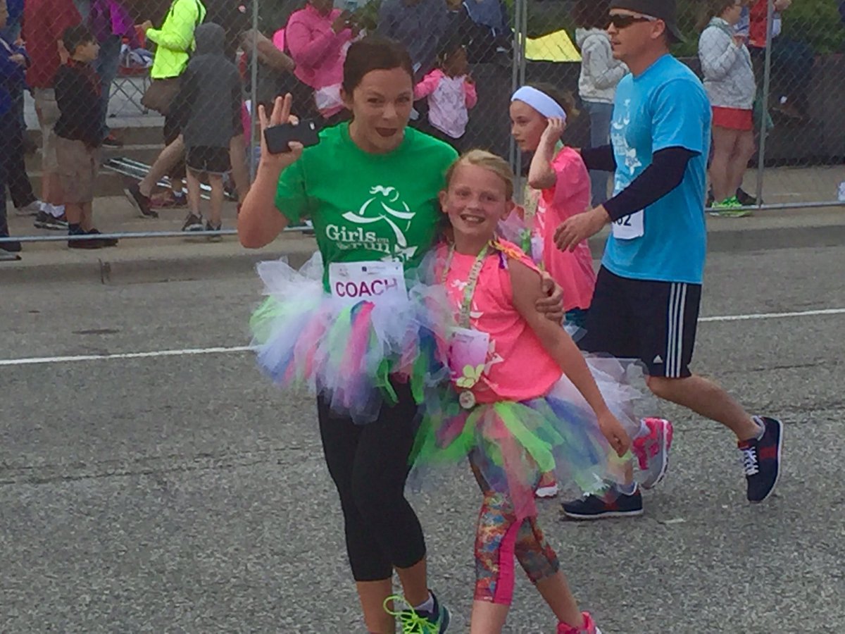 KenowaHills's tweet photo. KH is proud of all the girls who have trained for this day! #girlsontherun #inspiredbycommitment #knightpride https://t.co/7oR634FEHn