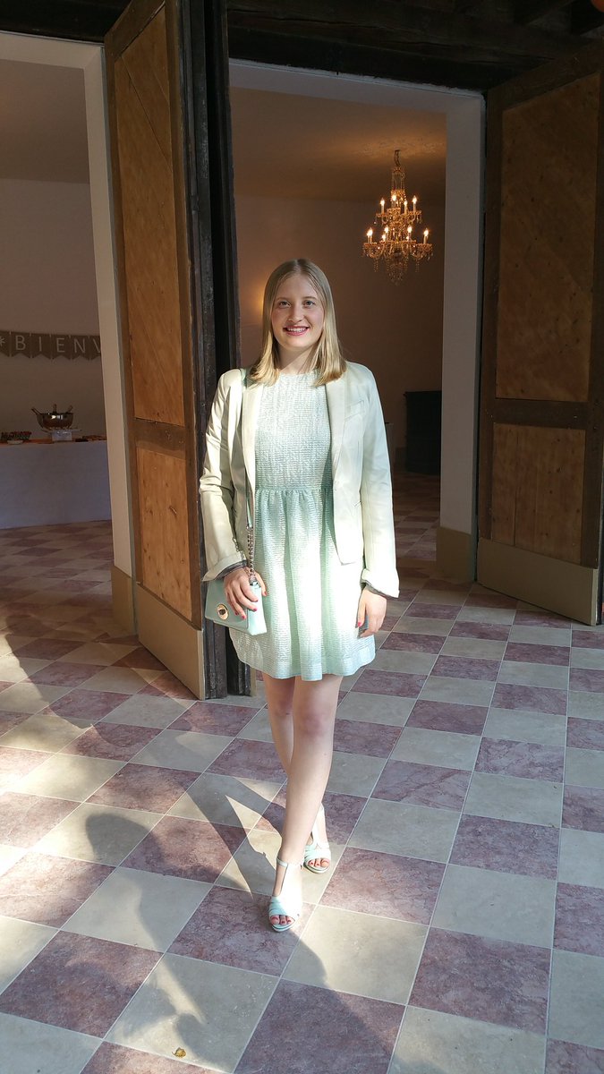 Barbieof92's tweet photo. Voila ma tenue :D https://t.co/NnjTGXG0w5