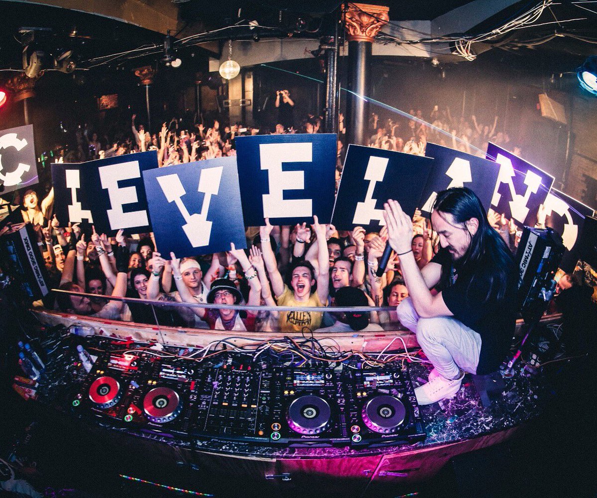 🙏🏼🙏🏼🙏🏼 Cleveland Ohio 🔥🔥🔥 https://t.co/0bN0lbtC3L