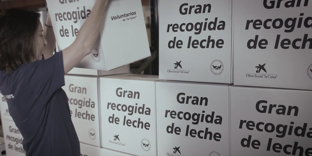 FundlaCaixa's tweet photo. Aprovecha #bcnésmuseu para participar en #NingúnNiñoSinBigote. Dona leche en @CaixaForum y @CosmoCaixa https://t.co/yrwjAQzqlU