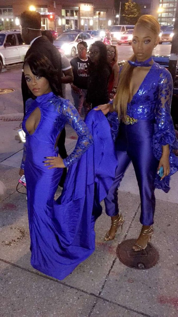 exoticRae_'s tweet photo. Who going shake some 🤘🏽😜 #dunbarprom2k16🎉 https://t.co/jrumuxHilr