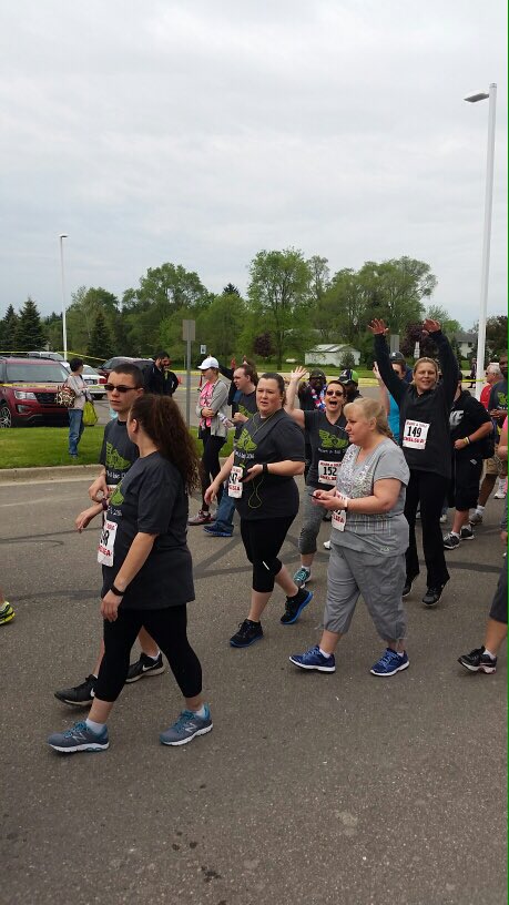 pekyle's tweet photo. "When I say SJ, you say 5k!" So proud of this @stjoesannarbor team. You did it! #HeartandSole https://t.co/uysRW8Do7S
