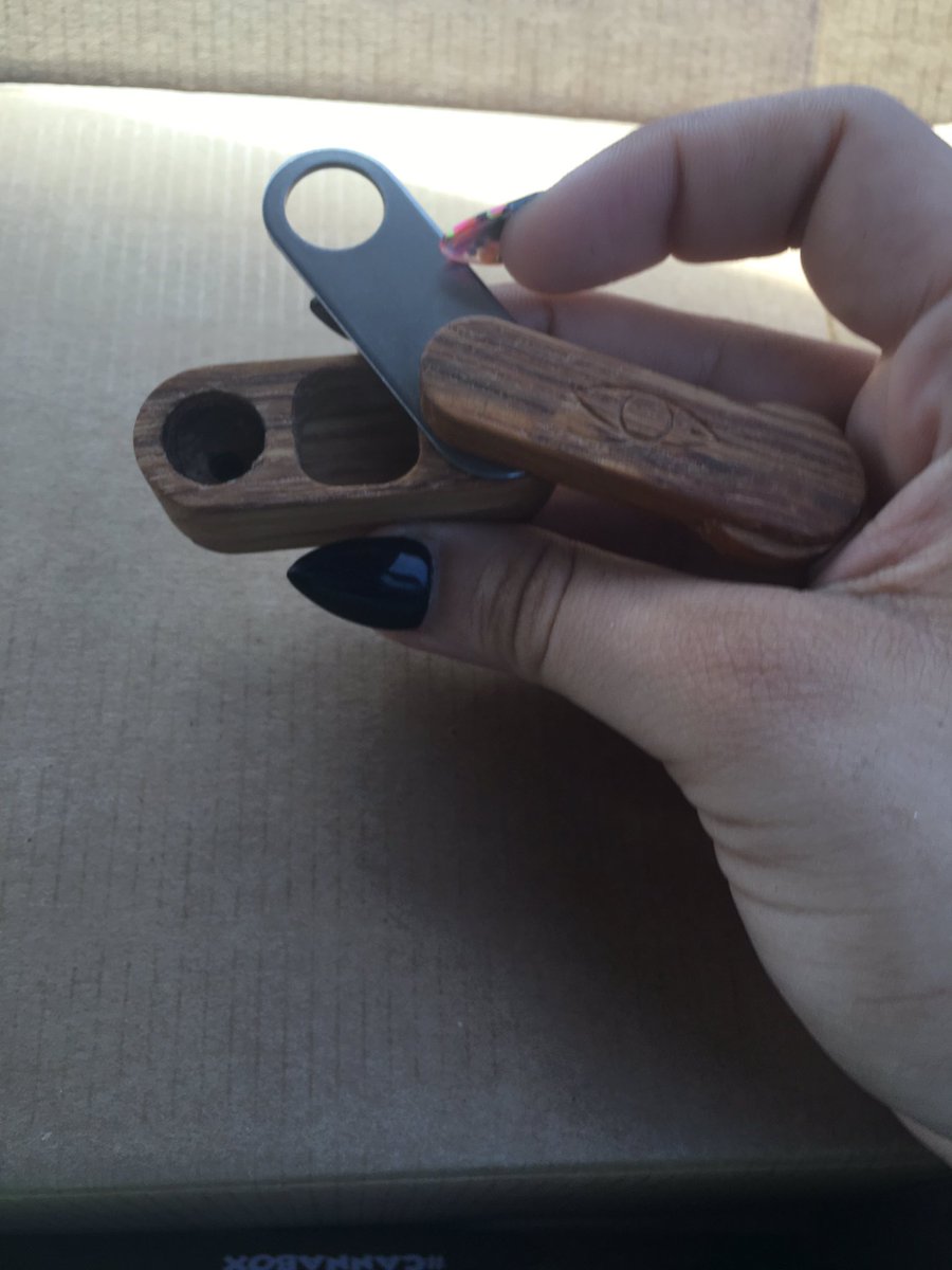 smollmami's tweet photo. #monkeypipe from the April #cannabox ps:for smoother and better hits use hemp whick #stayhigh #stoner https://t.co/ItaDmH2DoF
