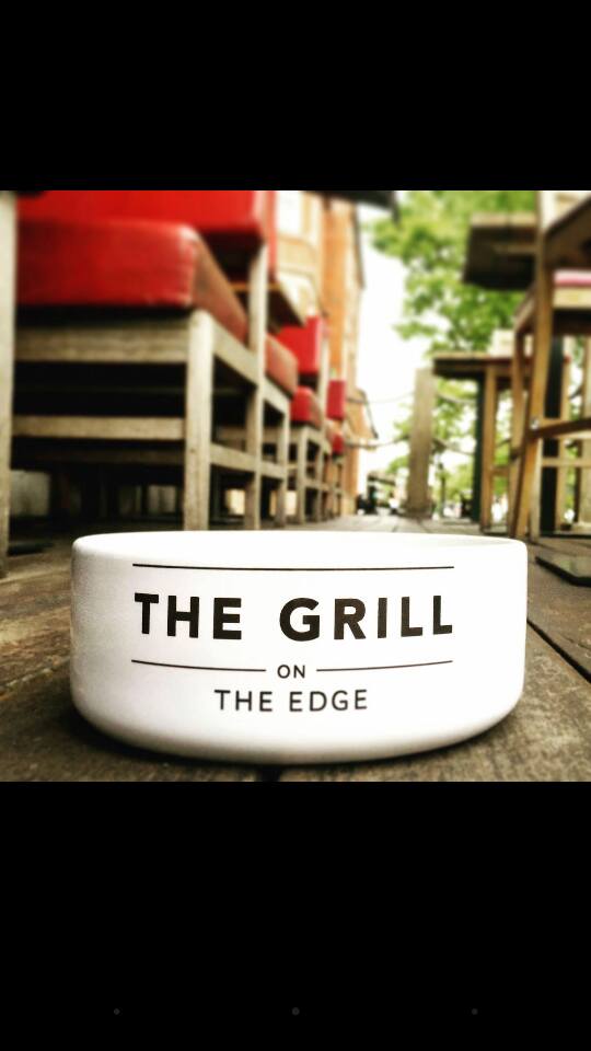 Lovely new Dog Bowl supplied by dogsnaturally.co.uk
#alderleymayfair #dogsnaturally #dogshow #Alderleyedge