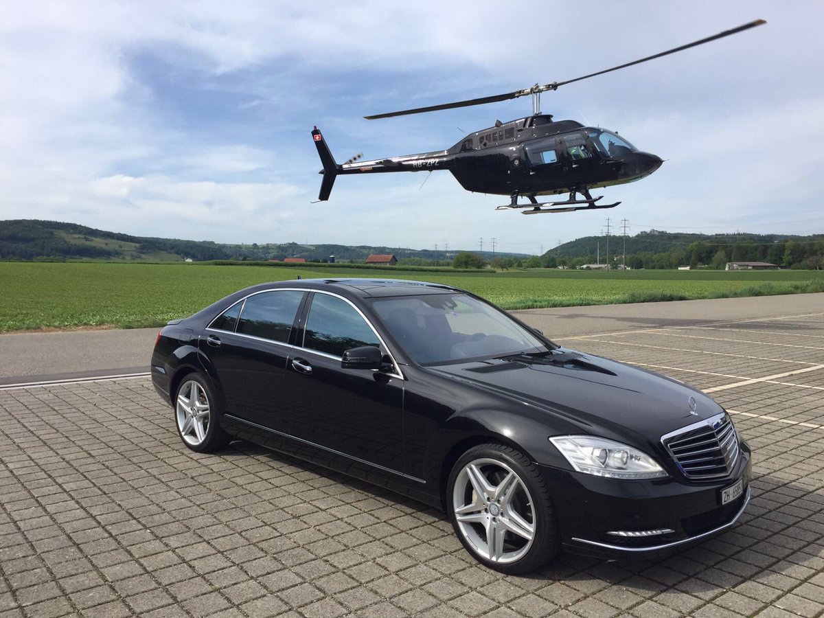 kuhnrobert's tweet photo. VIP Service vom Flughafen Birrfeld nach Veltheim. #VIP #Veltheim #Flughafen #Kiwilimo https://t.co/972GtQlubd