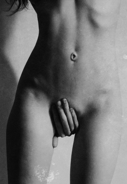 Do you prefer #innie or #outie bellybuttons?