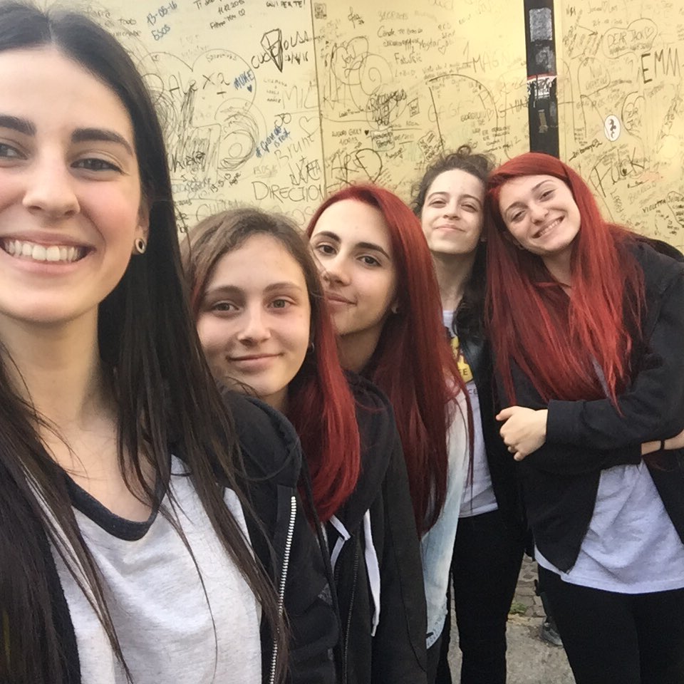 nowherevman's tweet photo. Anorher goal di ieri 💕 @calumstadpoles_ @lukesocean_ @Ashtons_vans https://t.co/Wr8OJaI5F8