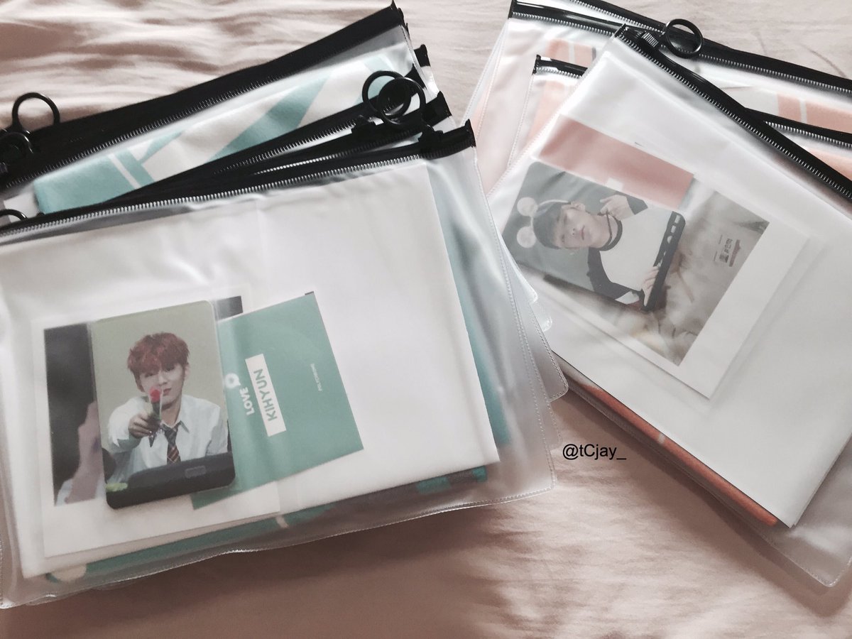 tCjay_'s tweet photo. @Kpop_card @RTForYouu (RT♡) ผ้าเชียร์ polychrome , stereoscopic 750฿ / ปฏิทิน cosmic 950฿ / การ์ด 200฿ สนใจ dm ค่ะ 💗 https://t.co/zZcZ4vWkr1