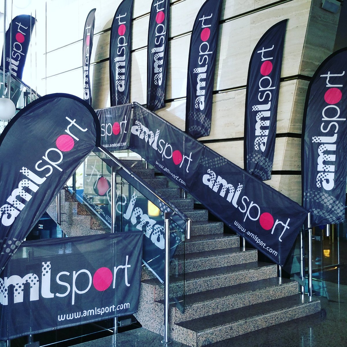 Preparando la salida de <a href="/SubidaHotelBali/">Subida Vertical Gran Hotel Bali</a>. Estos son los primeros de los 924 escalones y 52 pisos! #towerrunning