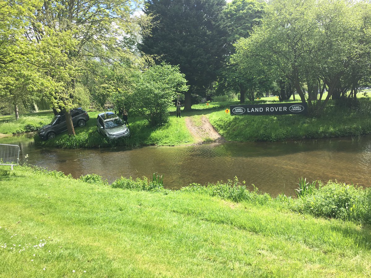 DRG99's tweet photo. Just waiting for some horses #watersplash #DrivingCompetition https://t.co/qpqg6Tc51q