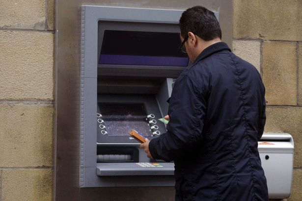 Man Regrets Buying Fourth Bag Of Coke After Checking Bank Balance

bit.ly/1qk3Qoy