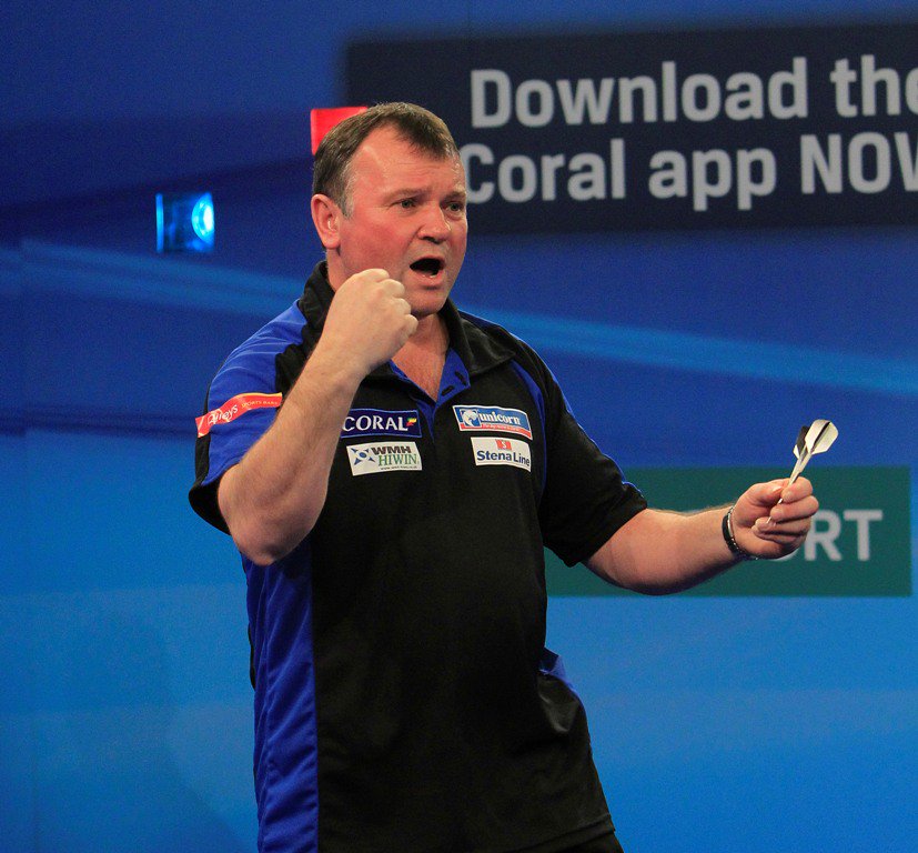 livedarts's tweet photo. RESULT: Terry Jenkins reels off six consecutive legs to seal a 6-1 thrashing of Magnus Caris! #EDM16 https://t.co/BxMvoitc1p