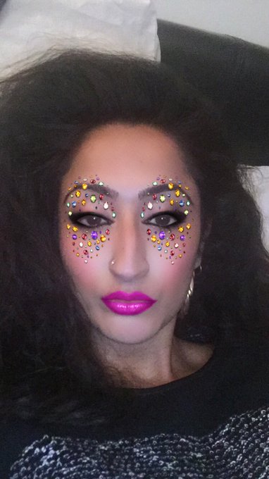 #curryscentedbitch #zayn https://t.co/T8VBPSs3nI<a href="/tag/curryscentedbitch"class="tags">#curryscentedbitch</a><a href="/tag/zayn"class="tags">#zayn</a>