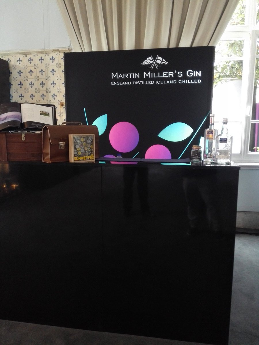 cesarcostaY's tweet photo. Gin Tasting 2016 - @MartinMillerGin https://t.co/mZIZuRvIbM