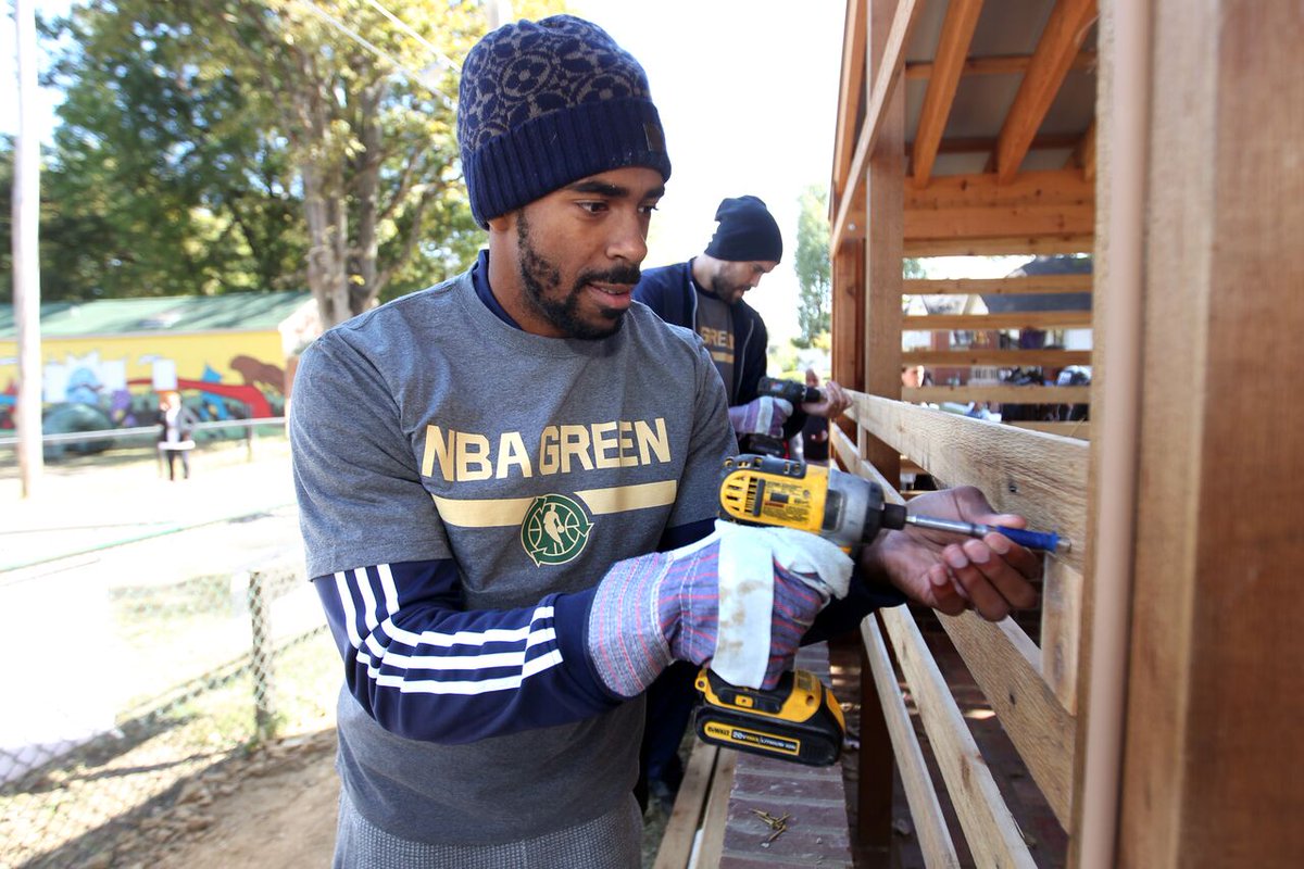mconley11's tweet image. Good morning! RT to vote #MikeConley #NBACommunityAssist