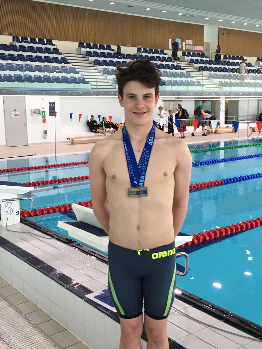 finn_trehane's tweet photo. So pleased to have won the 50 Brst with a PB! First day gold and silver! Bring on tomorrow 💪🏻🏊🏻 #swimming #swchamps https://t.co/cQX6TpZmEe