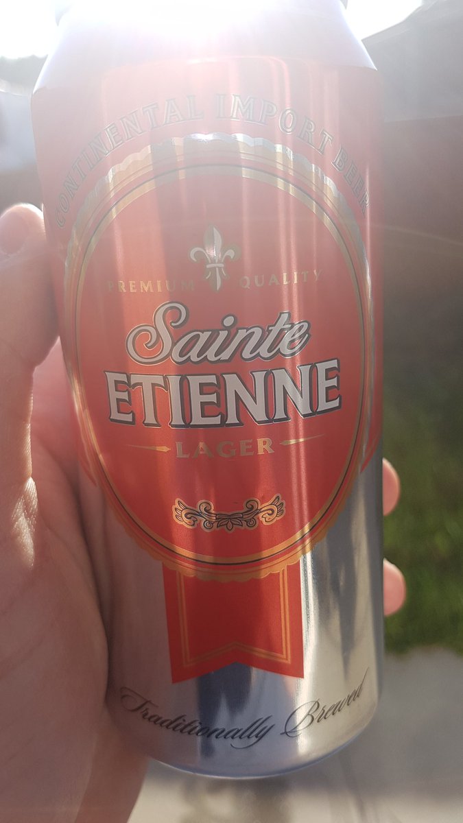 philbob_b's tweet photo. @IanRiley1967 sun's out... fun's out :) #SaintEtienne 🍻🍺🍺🍻 https://t.co/zkslfawjee