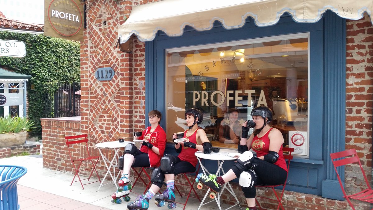 AngelCityDerby's tweet image. Delicious view as the Ragers sip their brew at skater owned @espressoprofeta. Come watch them skate tonight!