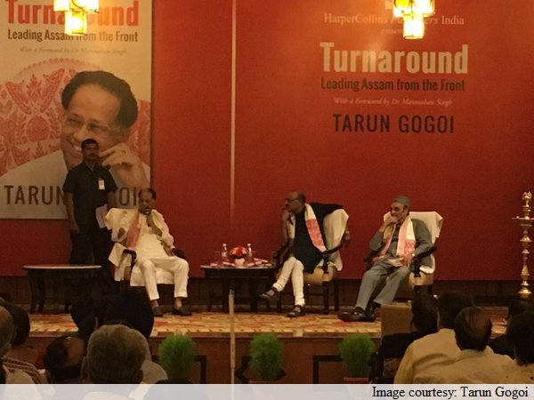 TimesNow's tweet image. Assam Chief Minister Tarun Gogoi releases his autobiography &apos;Turnaround - Leading Assam from the Front&apos; in Delhi