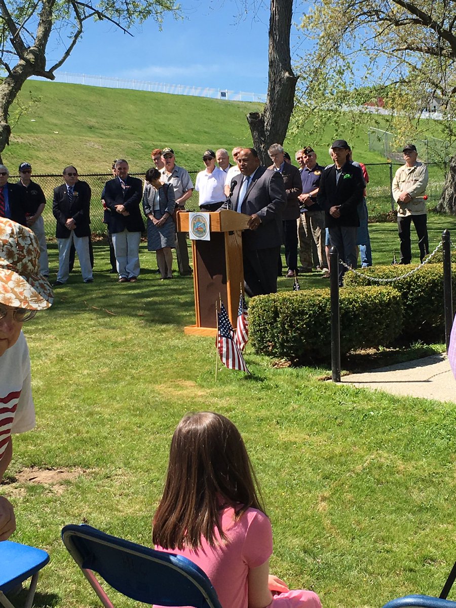 Lawrence Vietnam Mem tweet media