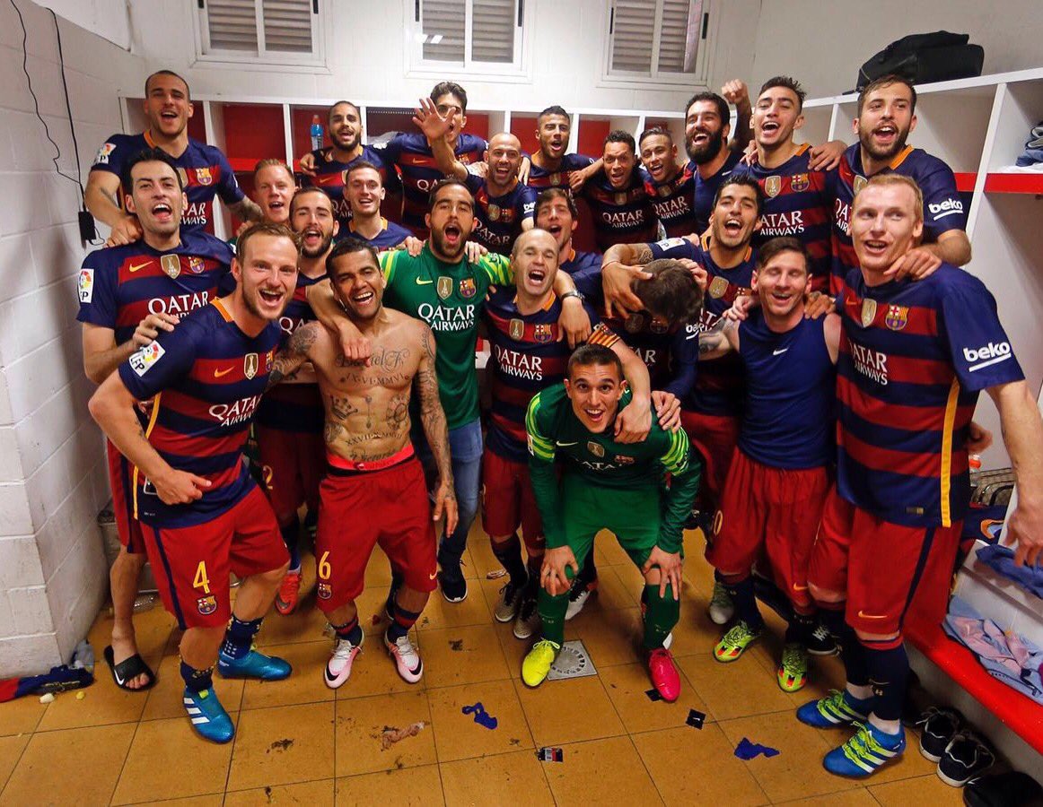 Mascherano's tweet photo. Campeones!!!!🎉🎉🎉🎉👍🏼👍🏼👍🏼 https://t.co/jk5qUHInSD