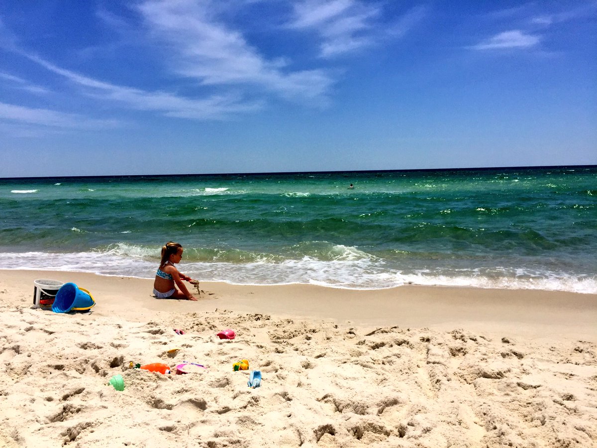 At <a href="/jeepbeachjam/">Jeep Beach Jam</a> taking a break by the ocean. Beautiful day! 😎 OIIIIIIIO #JEEP #PCB #JBJ2K16