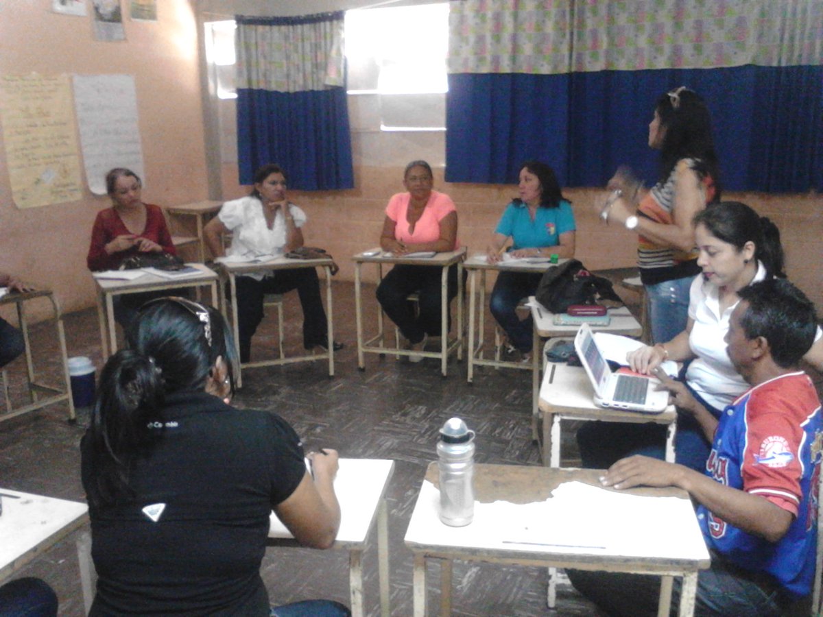 ZonaeducFalcon's tweet photo. @prensaZonaEFalc @SantamGomez #SabadoPedagogico Proceso Comunitario de Inclusión Escolar. Mun. Miranda #Falcon https://t.co/jOkgk131ND