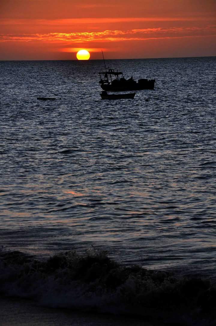 joaomariaalves4's tweet photo. Praia de Caiçara do Norte, RN. https://t.co/VUW1OgwPVe