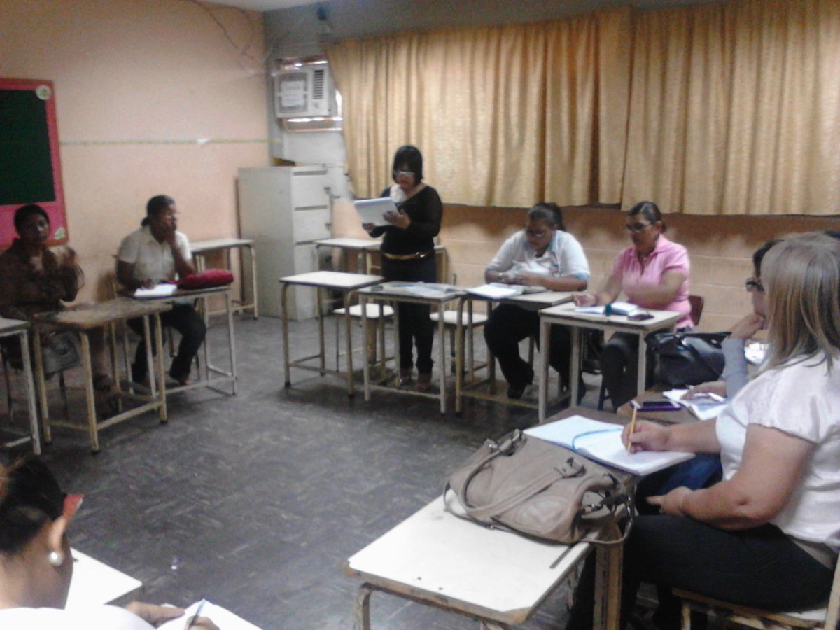 ZonaeducFalcon's tweet photo. @prensaZonaEFalc @SantamGomez #SabadoPedagogico Proceso Comunitario de Inclusión Escolar. Mun. Miranda #Falcon https://t.co/jOkgk131ND