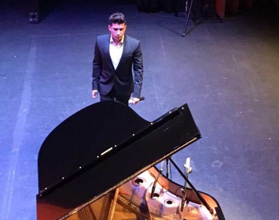 Thatmusic_'s tweet photo. Seguimos de #concierto de #EntreCoplas. Hoy en el Teatro Coliseo en @palmadelrio_es @antonio_cortesR @JoanaJimenez_ https://t.co/R0D1xLmq5x