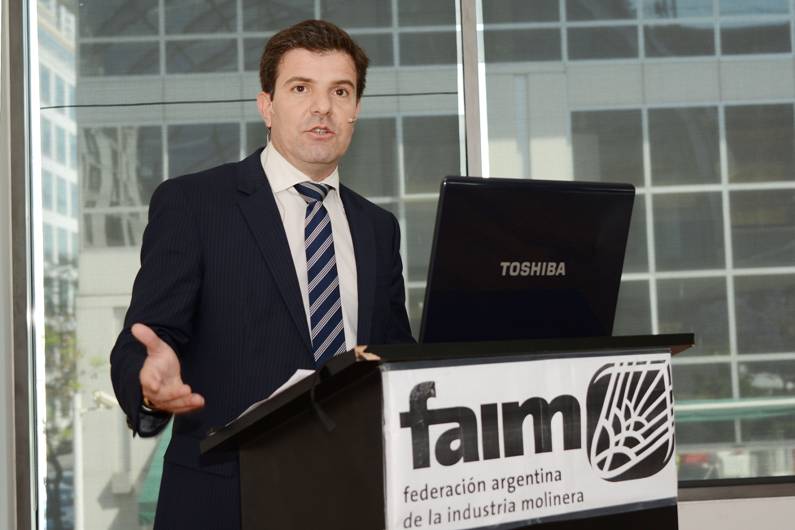 radiovox967's tweet photo. Ahora en @agro_vox Diego Cifarelli, Pte de la Federación Argentina de la Industria Molinera. Escuchalo en Vox 96.7 https://t.co/9gEH2XMGtL
