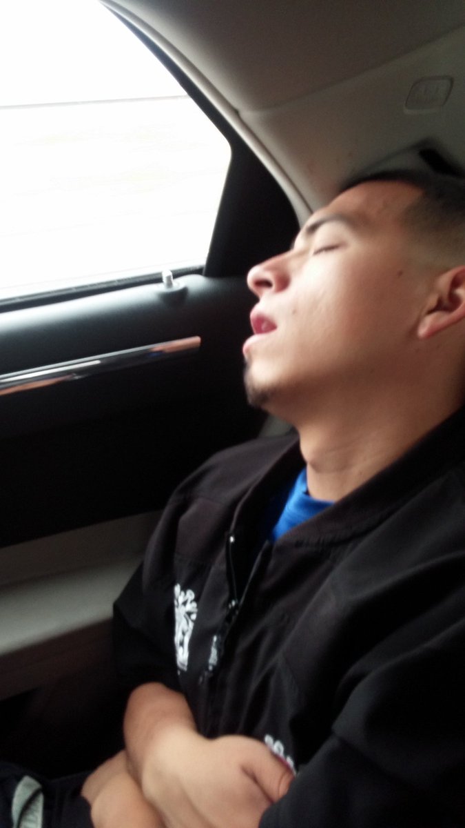 Emac571's tweet image. Never ever ever ever go to sleep on the road haha.  #gotyoass