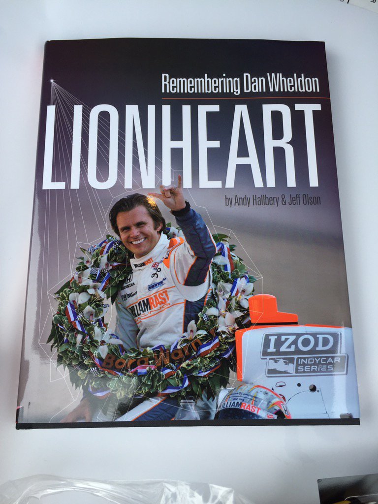 kbieds11's tweet photo. So excited Biederstedt's got our books!My dad got yesterday @ track@bieds24 @hollywheldon @LionheartBook #DWforever https://t.co/JDmhLKgE18