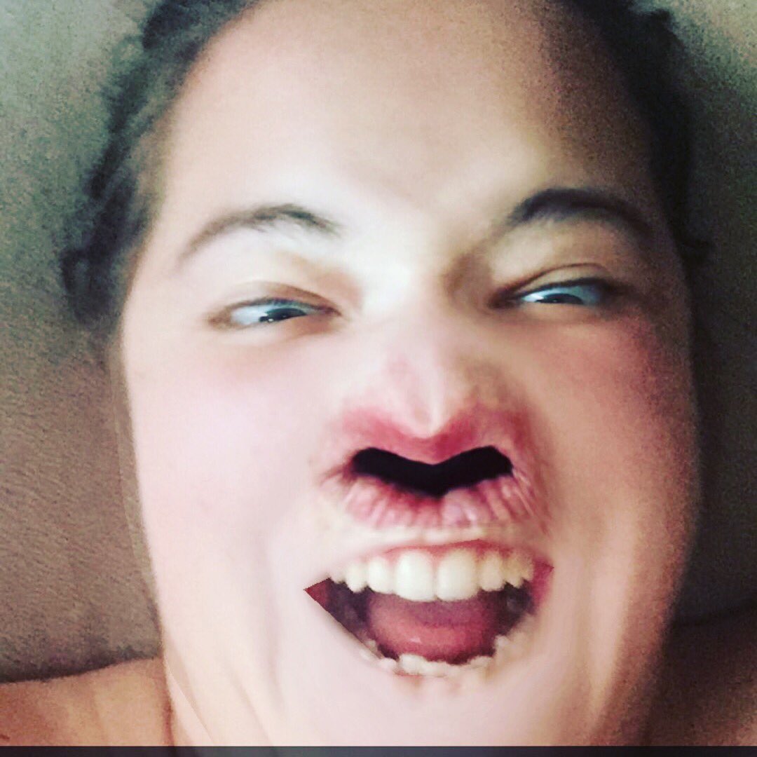mandapantzzz's tweet photo. @matnovacaine what nightmares are made of #faceswap https://t.co/MuR29qoMwT
