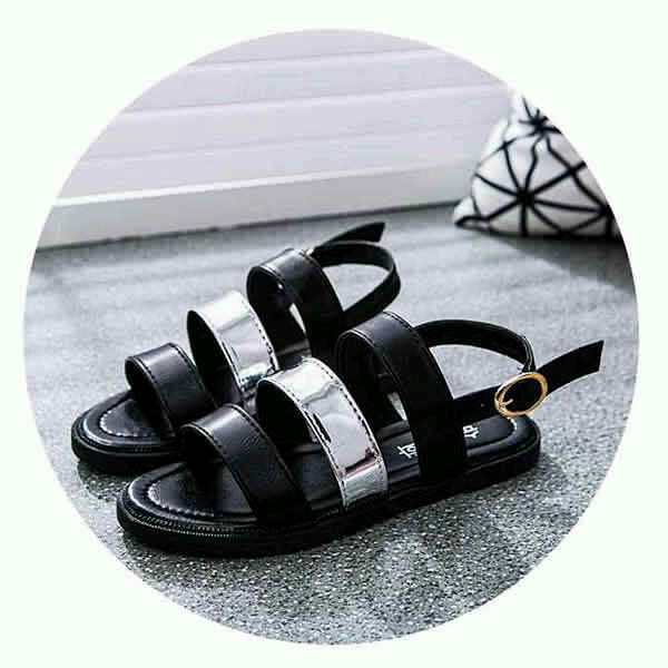 ghatra_'s tweet photo. S1303 IDR 188000 Material :Brush-Off Size:36,37,38 #ShoesImport @Iklan24Jam @IklanBandel @iklan_palembang @iklan_OKE https://t.co/R9ZSHouskr