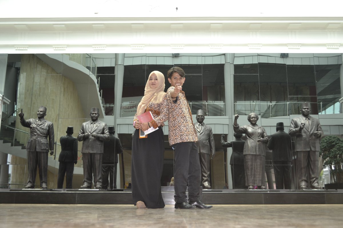 ayukendah's tweet photo. :) my love,, #Museum_kepresidenanBogor https://t.co/9I11DwvPZa