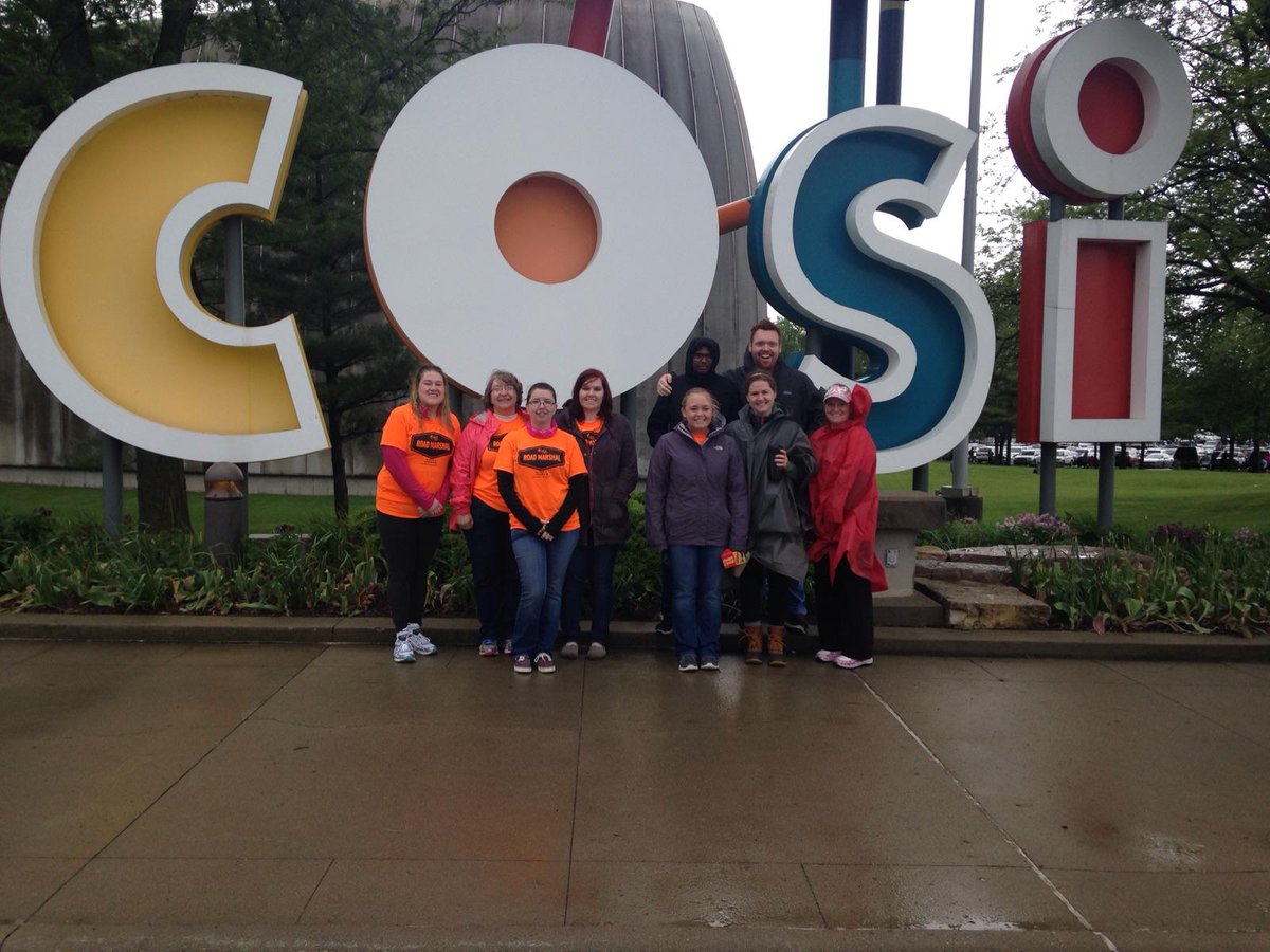 Teresa_R_Myers's tweet photo. Hilliard stores representing in the rain at Race for the Cure this morning. #G494RDOS #targetvolunteers https://t.co/pkxU4hfKsD