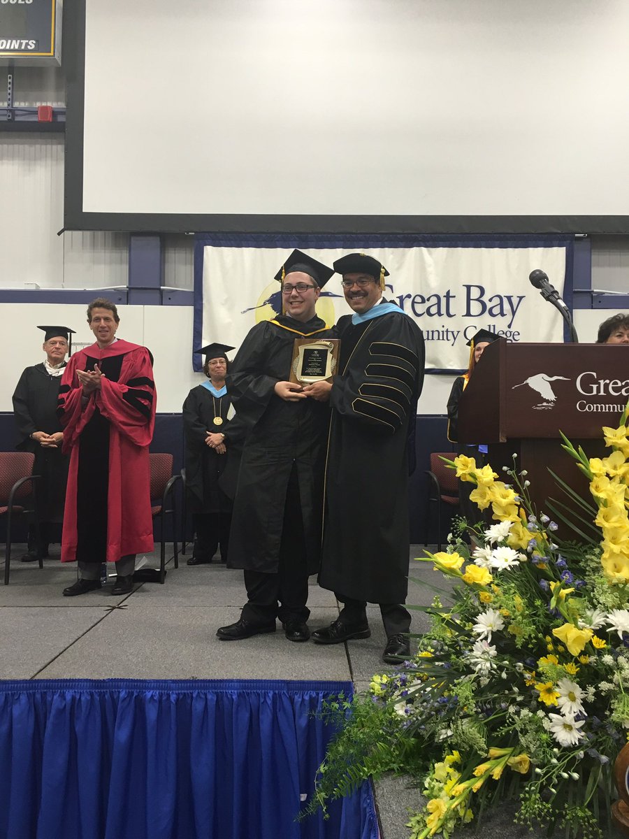 greatbaycc's tweet photo. President's Award for Outstanding Student is Nicholas Evans! Congratulations, Nick! #GBCC2016 https://t.co/E3x9drOL2D