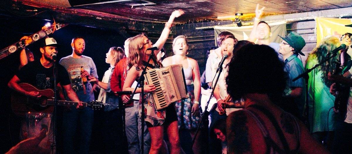 MadisonsATX's tweet photo. How do so many people know all the words to all 3 records?!!! Thanks San Marcos! We love you! @CheathamStreet https://t.co/d7qOPzStAL