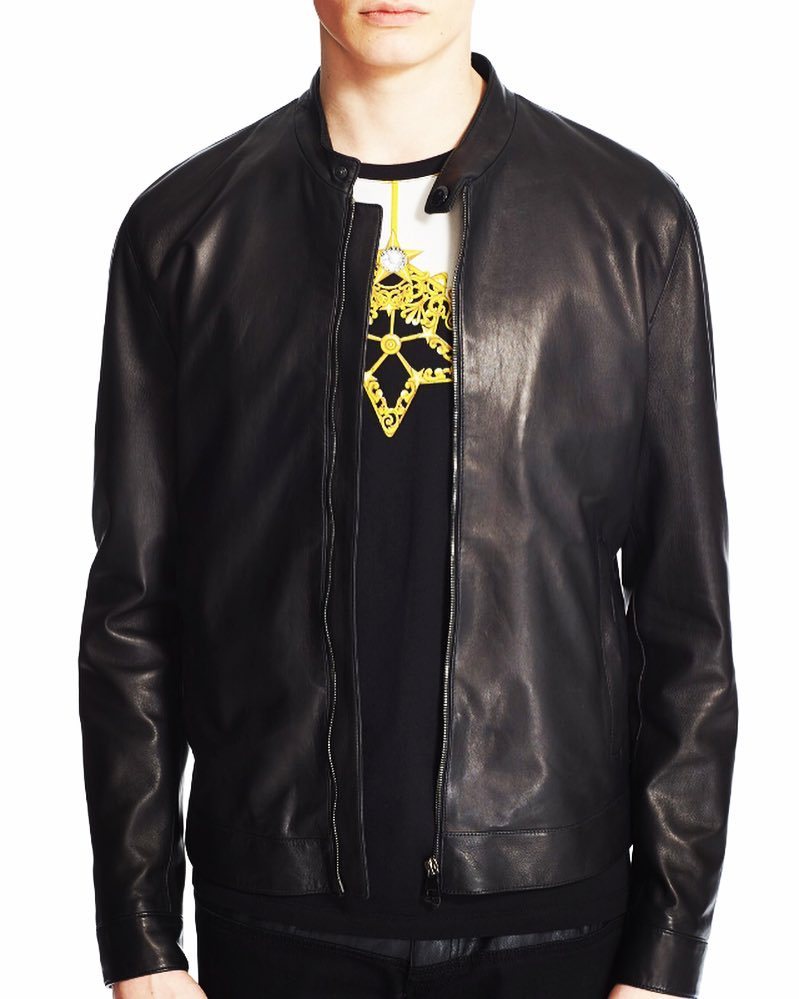 Tailrs's tweet photo. New Versace : Leather Moto Jacket : Accented tonal hardware : 😎💯🏍 #texttoorder 4123576965 #nordstrommenshop #nordst… https://t.co/YqyWOHk67y