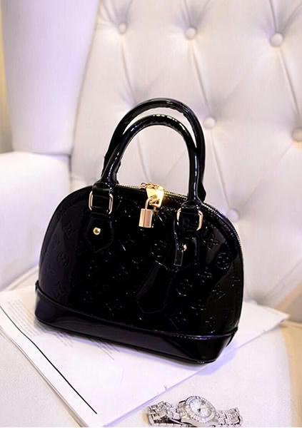 ghatra_'s tweet photo. B9688 Black IDR 178000 Material:PU leather 20x24x12cm #BagImport @IklanBandel @Iklan24Jam @iklanSBY_ @iklan_OKE https://t.co/vwmel44kvn