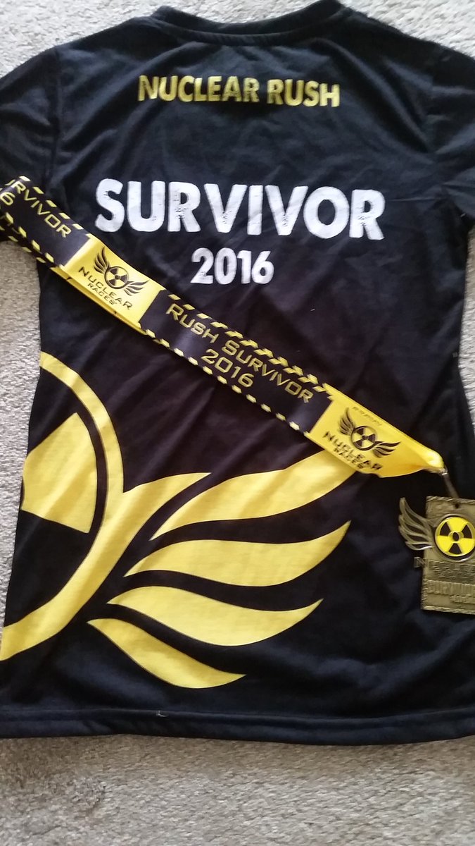amy1609's tweet photo. Survived! @TheNuclearRaces #rush2016
12km 90-something obstacles - all before lunch! #lovemud #rawort #rawsome https://t.co/3Pam6s7mEz
