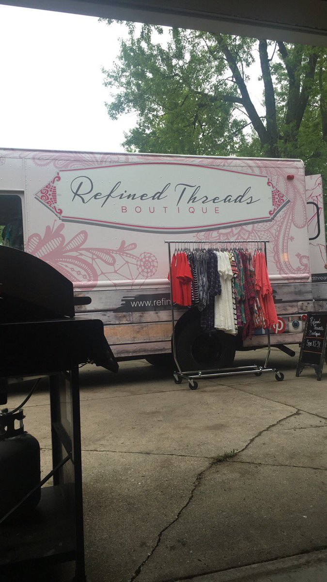 AbbyHershberger's tweet photo. Had so much fun last night! I loved that the truck was at my house!#refinedthreads πππππβ€οΈ https://t.co/6AfSexGC9x